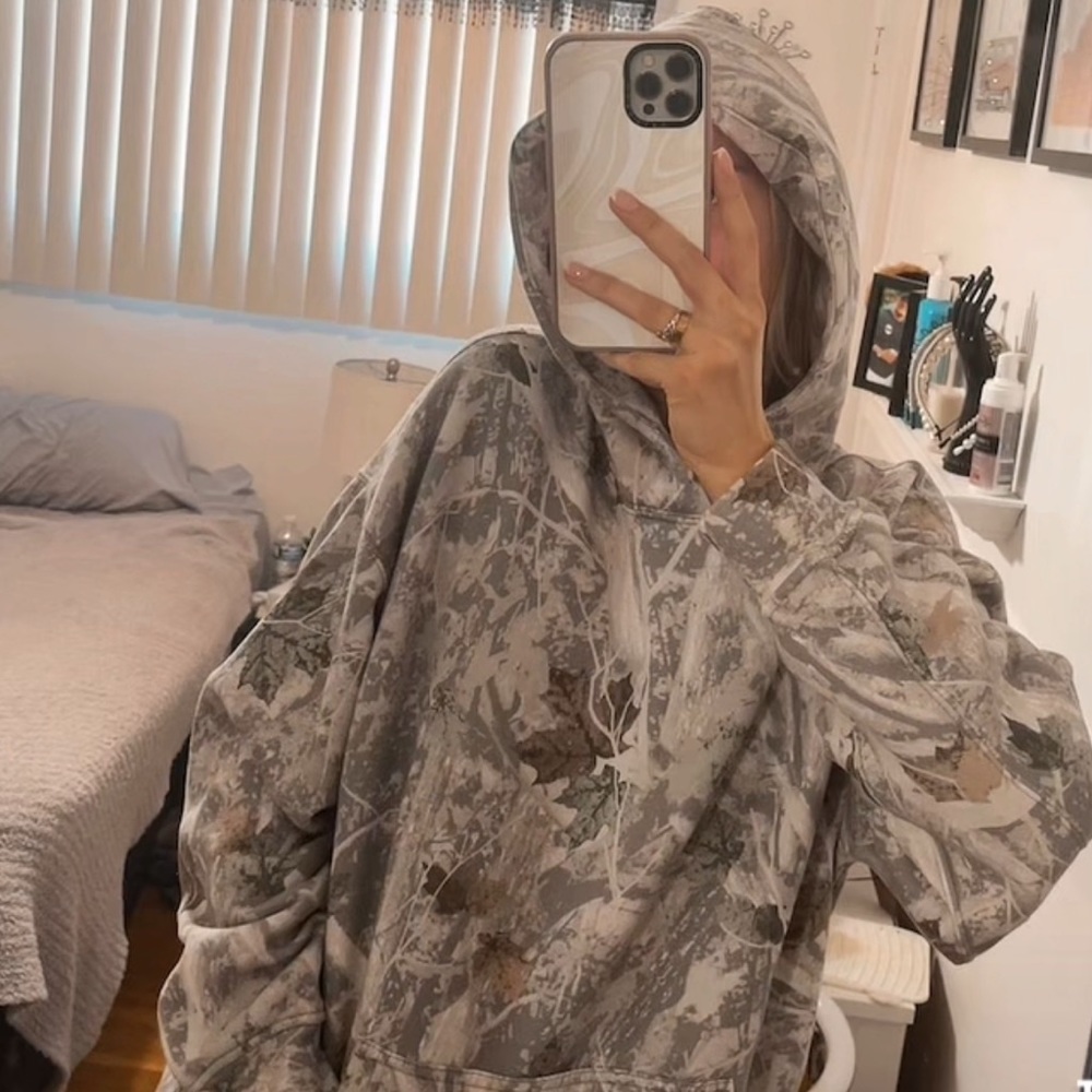 Abercrombie camo hoodie